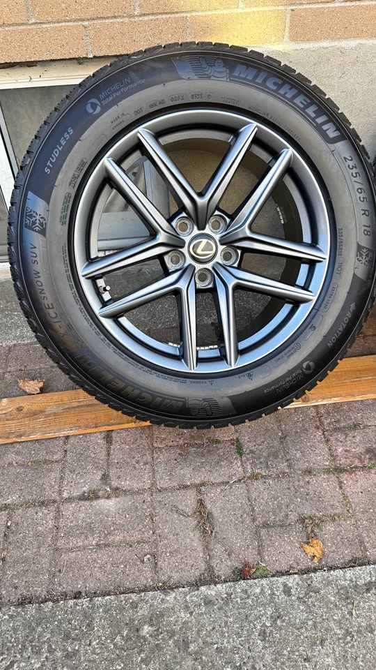235/65R18 Micheline X ice snow SUV tires with LEXUS rims