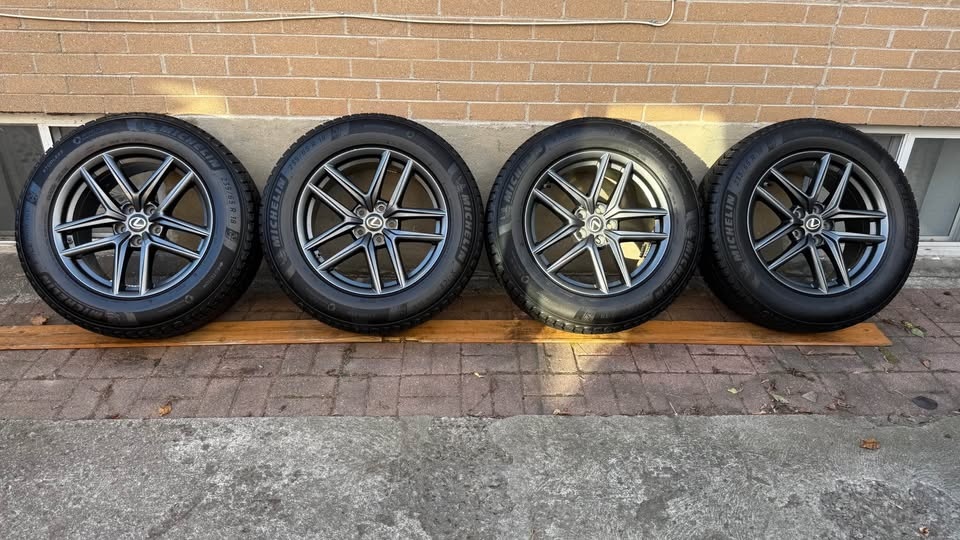 235/65R18 Micheline X ice snow SUV tires with LEXUS rims - photo 2