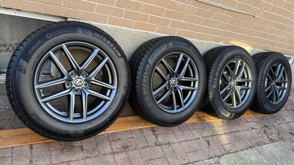 235/65R18 Micheline X ice snow SUV tires with LEXUS rims - photo 3