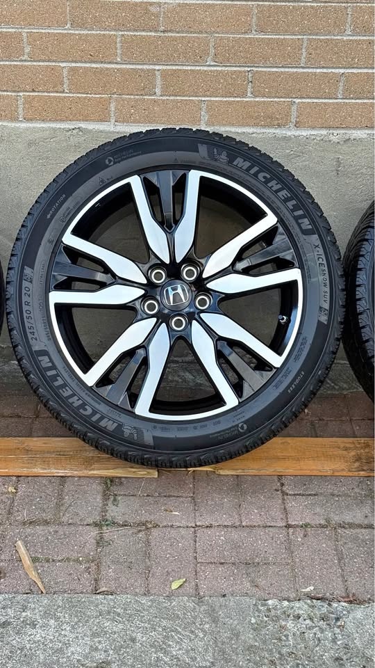 245/50R20 OEM Honda Pilot Rims & Michelin Tires