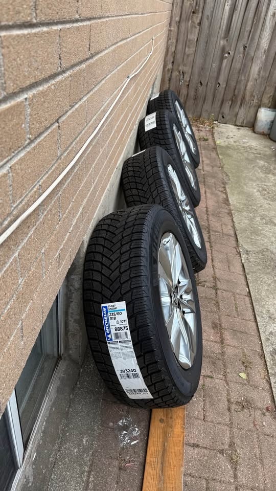 235/60R18 OEM 2025 Toyota Sienna rims & Michelin X ice tires - photo 5