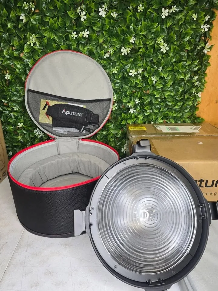 Aputure F10 Fresnel Attachment for LS 600d Pro/C300d II/300x image indicator(6)