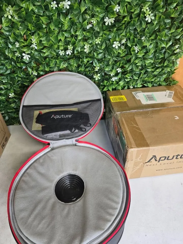 Aputure F10 Fresnel Attachment for LS 600d Pro/C300d II/300x image indicator(7)