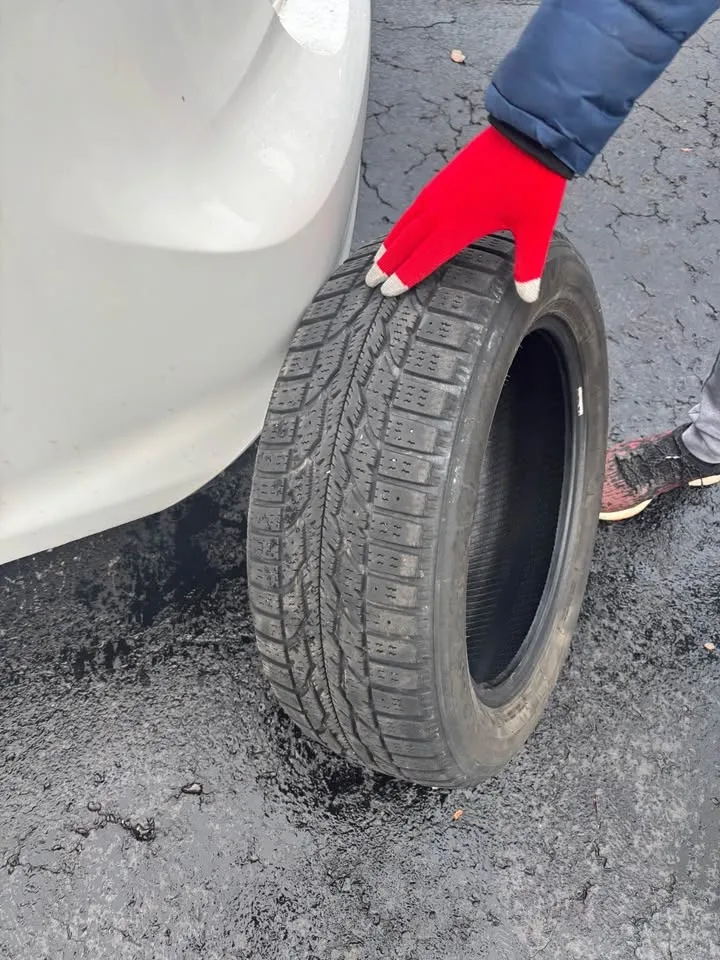 Winter Tires for Sale – Excellent Tread – 205/55R16 image indicator(2)