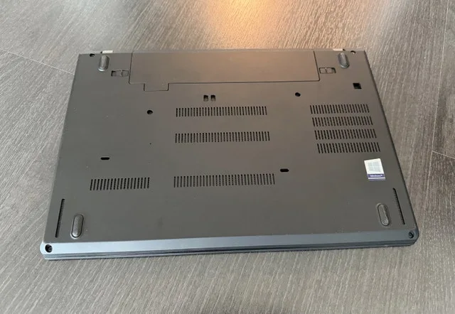 Lenovo T480 Laptop - i5-8250U 16GB RAM 256GB SSD HDMI Win11 image indicator(4)