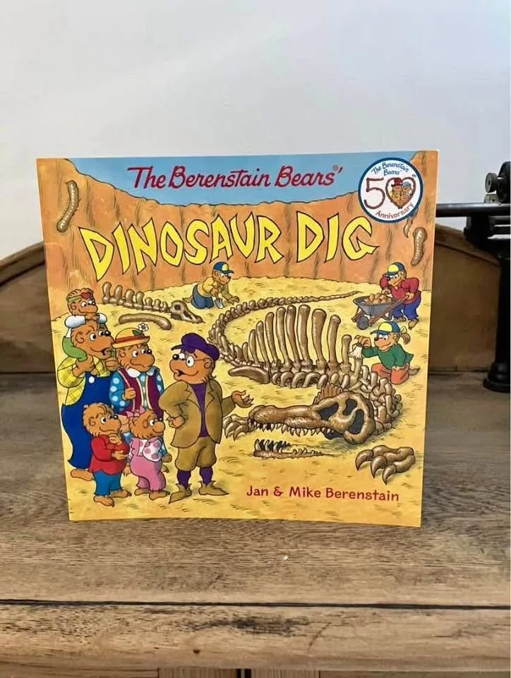 The Berenstain Bears' Dinosaur Dig - Paperback By Berenstain