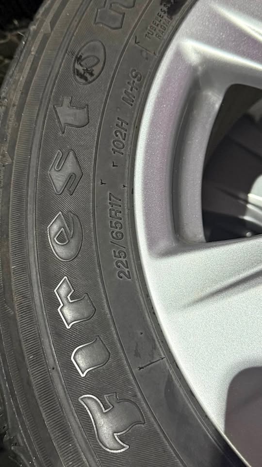 225/65R17 Toyota RAV4 all season set ￼
