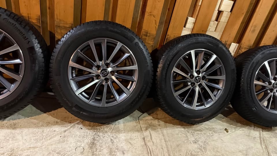 235/65R18 Toyota Highlander winter package - photo 3