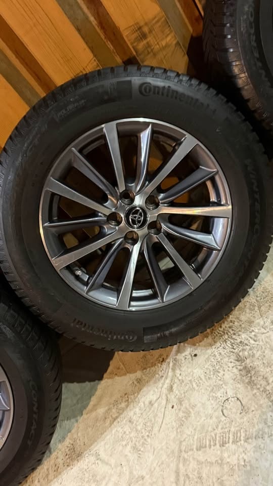 235/65R18 Toyota Highlander winter package - photo 4