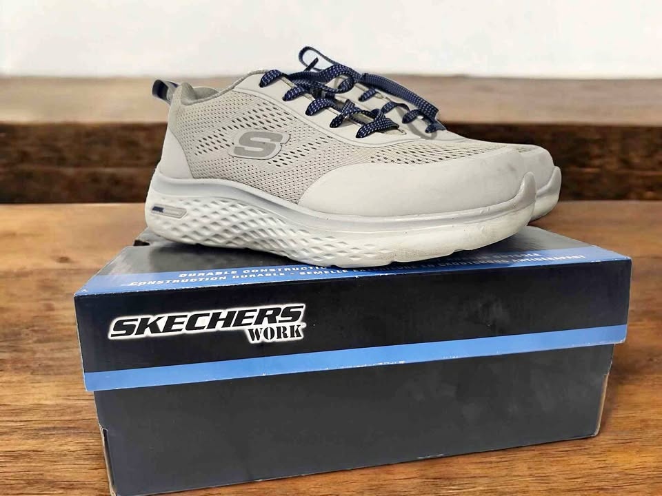 Skechers Women's safety Steel Toe Athletic Work Shoes