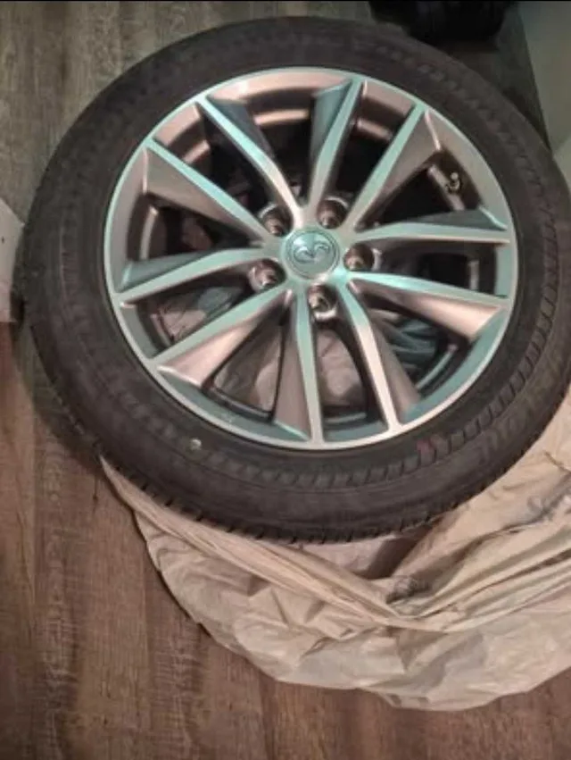 Infiniti Q50 Pure 17" Rims x4 image indicator(2)