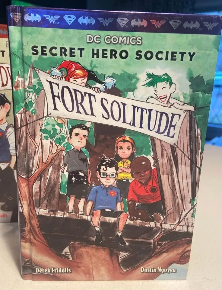 FREE EUC: DC Comics Secret Hero Society Book Series image indicator(3)