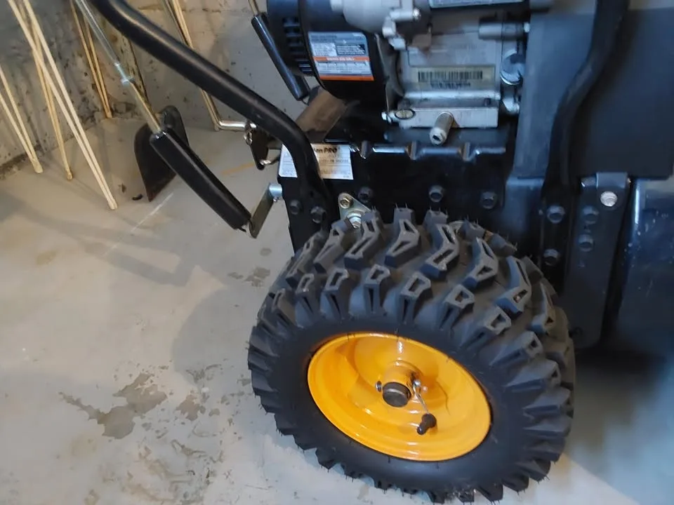 Poulan Pro 208cc 24" Snow Blower image indicator(3)