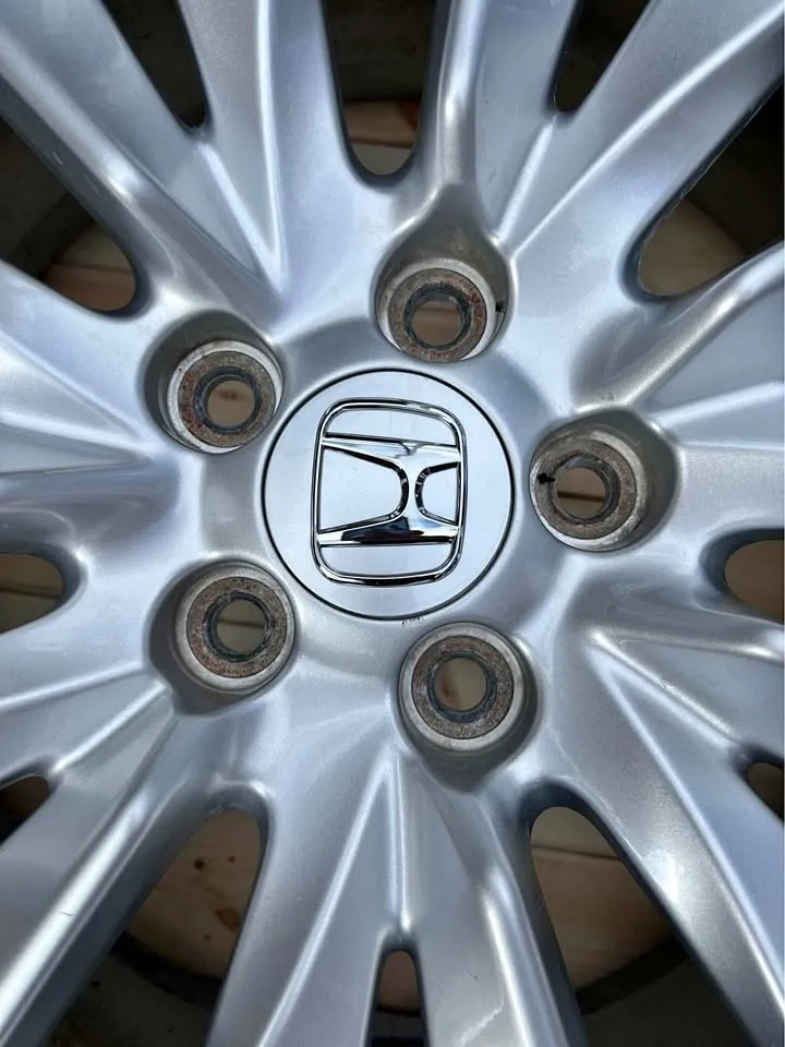 Honda CRV 19 inch alloy rims