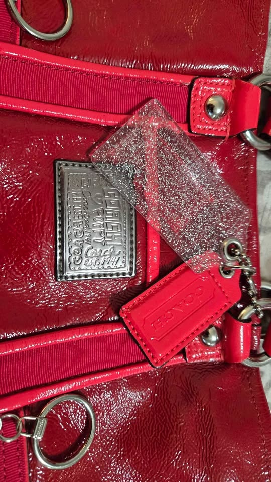 Coach Poppy - Red patent purse - photo 2