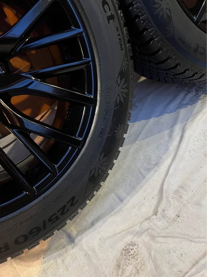 225/60R18 Lexus NX, luxurious special edition winter set ￼ - photo 2