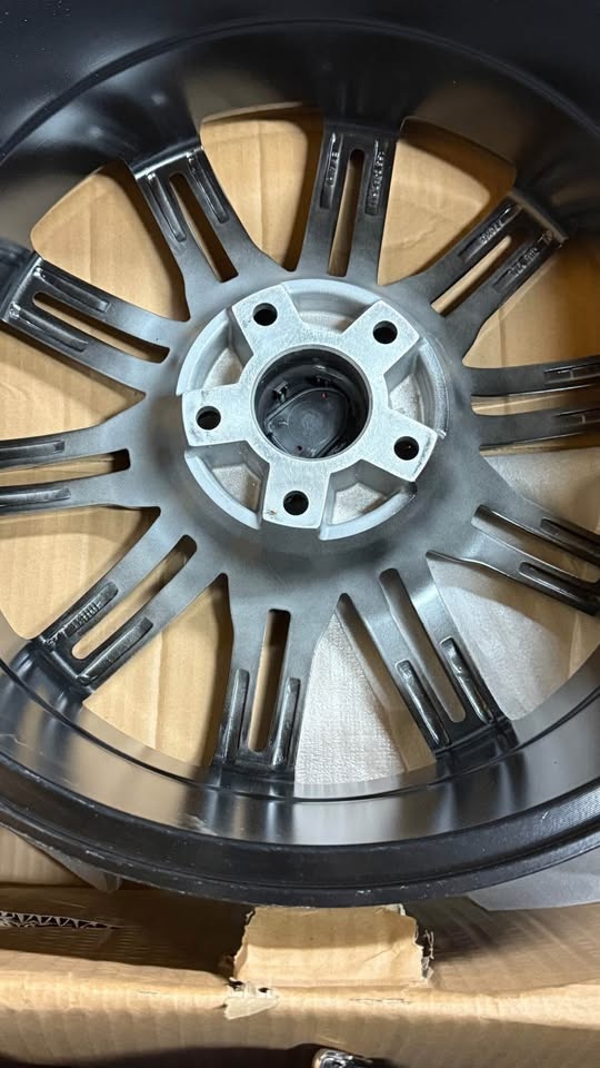 20x9.5J Porsche Cayenne Rims - photo 4
