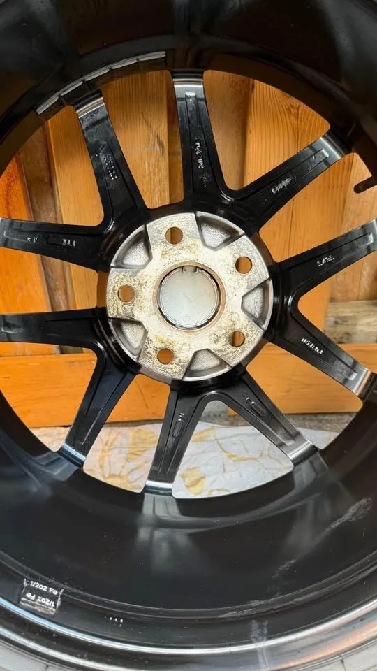 235/60R18 Lexus NX Fsport 2025 winter package Michelin tires image indicator(6)