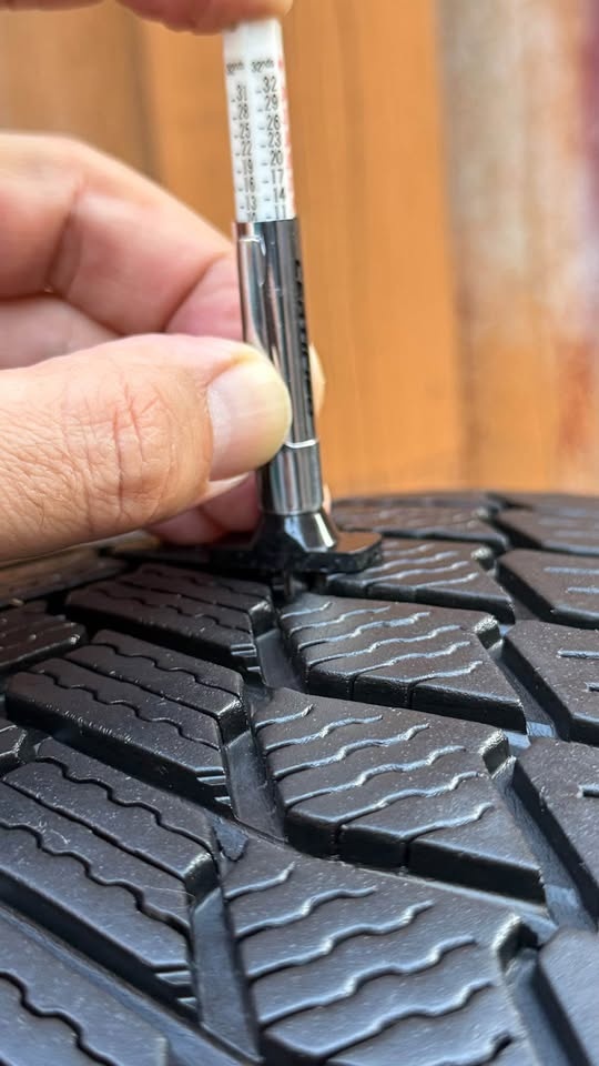 245/60R18 Lexus RX Michelin winter package ￼ - photo 2