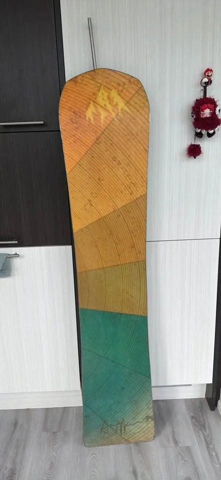 Limited Edition✨Jones Freecarver men’s snowboard image indicator(6)