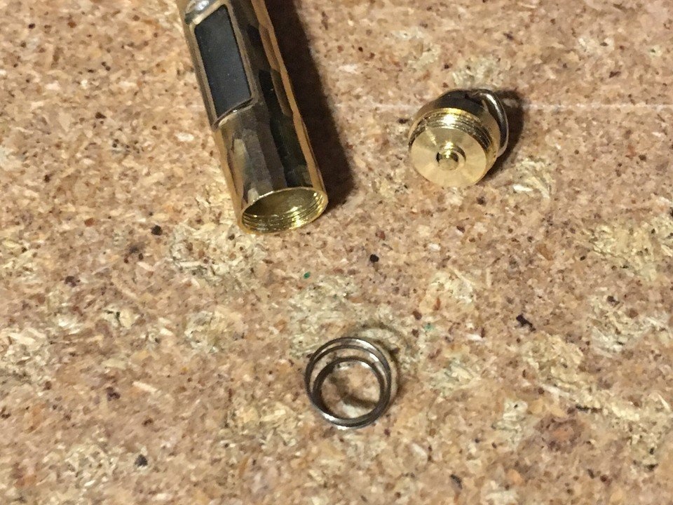 VINTAGE DIGITAL GOLD TONE PENDANT WATCH NECKLACE CYLINDER - photo 4