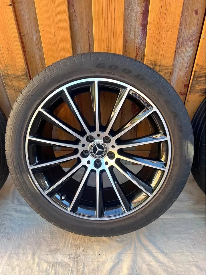 Mercedes-Benz S class 20 inch luxurious original rims staggered