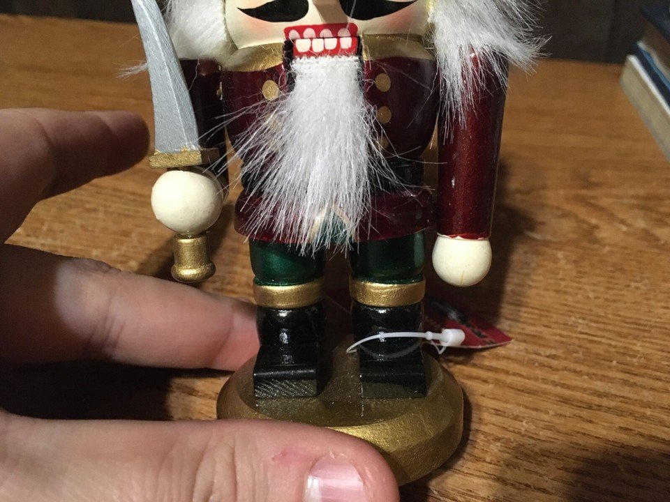 5" HOLIDAY NUTCRACKER THE CHERISHED HOME COLLECTION - photo 4