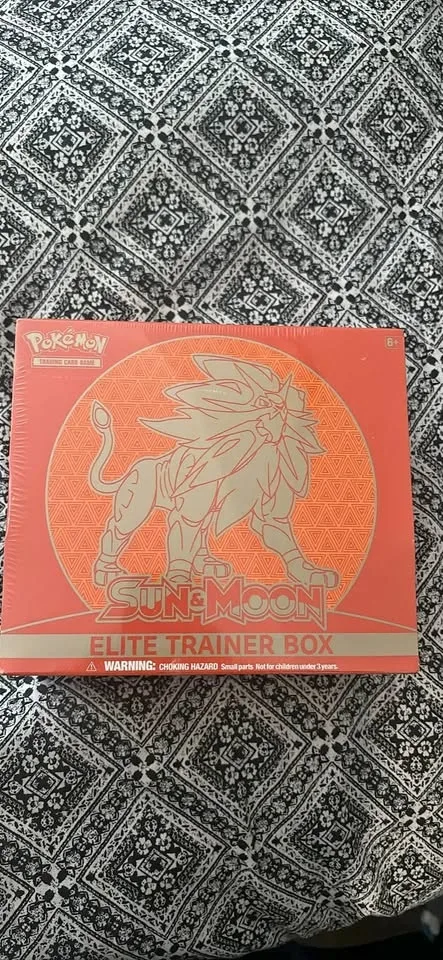 Pokemon Sun&Moon Elite Trainer Box