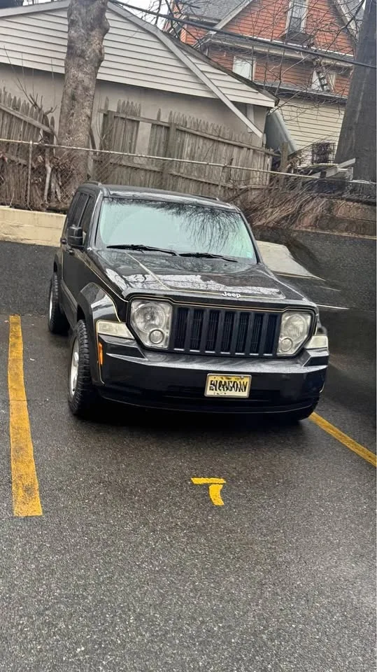 JEEP LIBERTY 2012 ✅título limpio ✅
