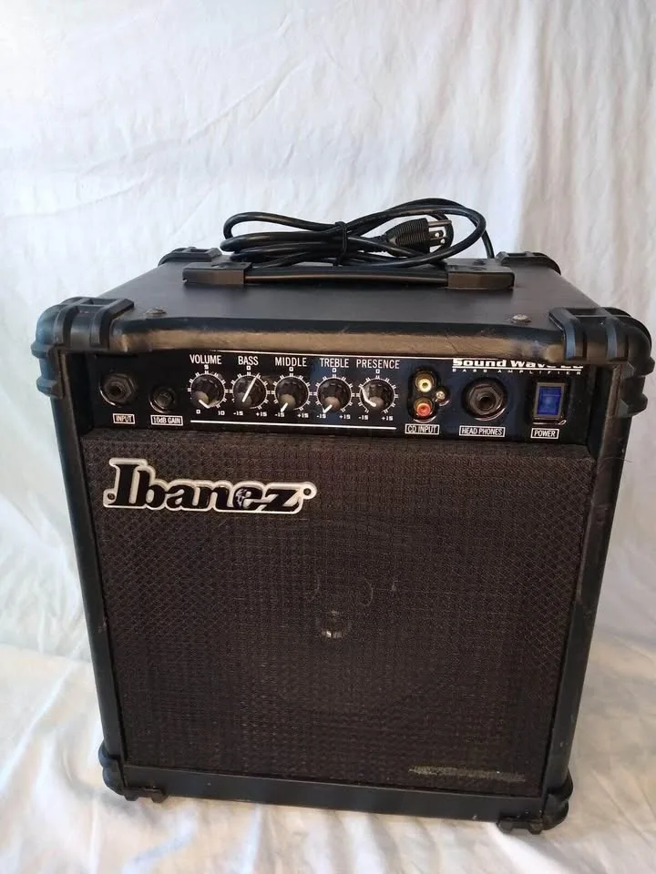 Ibanez SW 20 Sound wave 20 Bass Guitar Amplifier
