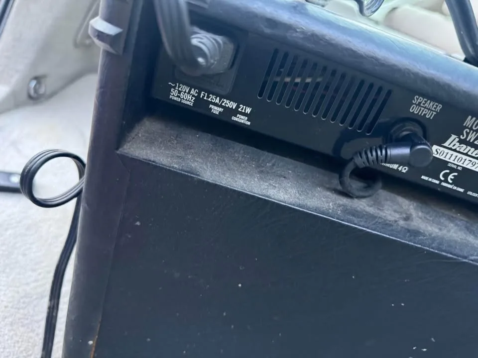 Ibanez SW 20 Sound wave 20 Bass Guitar Amplifier image indicator(4)