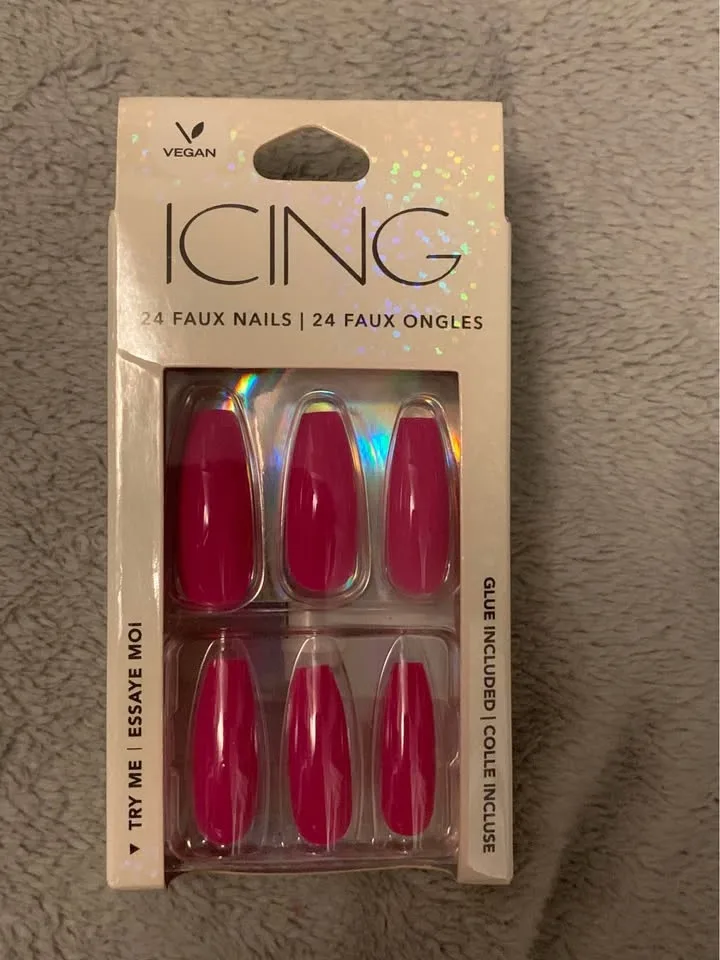 Balm, face masks, artificial nails, eye shadow, foundation image indicator(4)