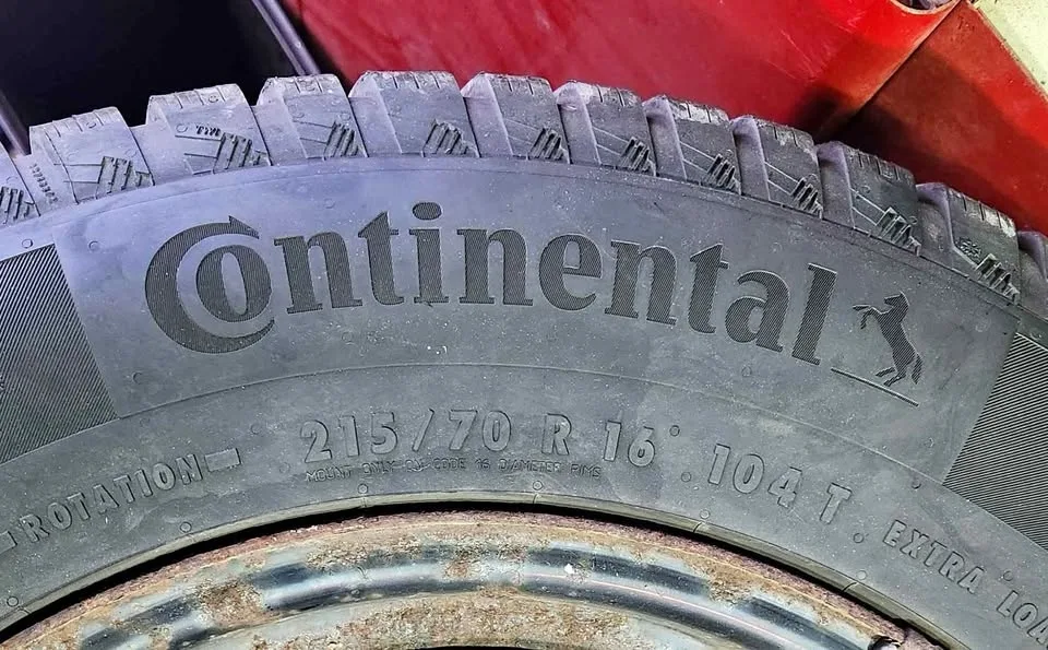 Continental winter tires 215/70R16