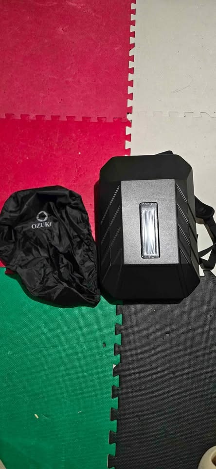New Ozuko LED hardshell back pack with lock