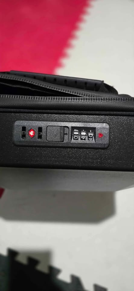 New Ozuko LED hardshell back pack with lock - photo 2