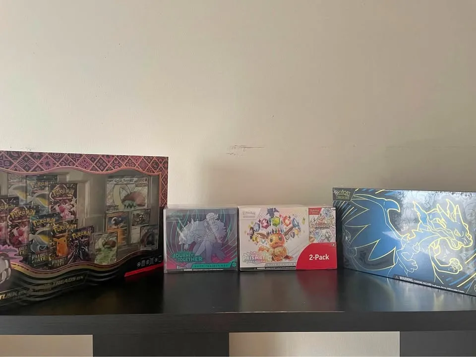 Paldean Fates, Journey Together, Charizard - Pokemon