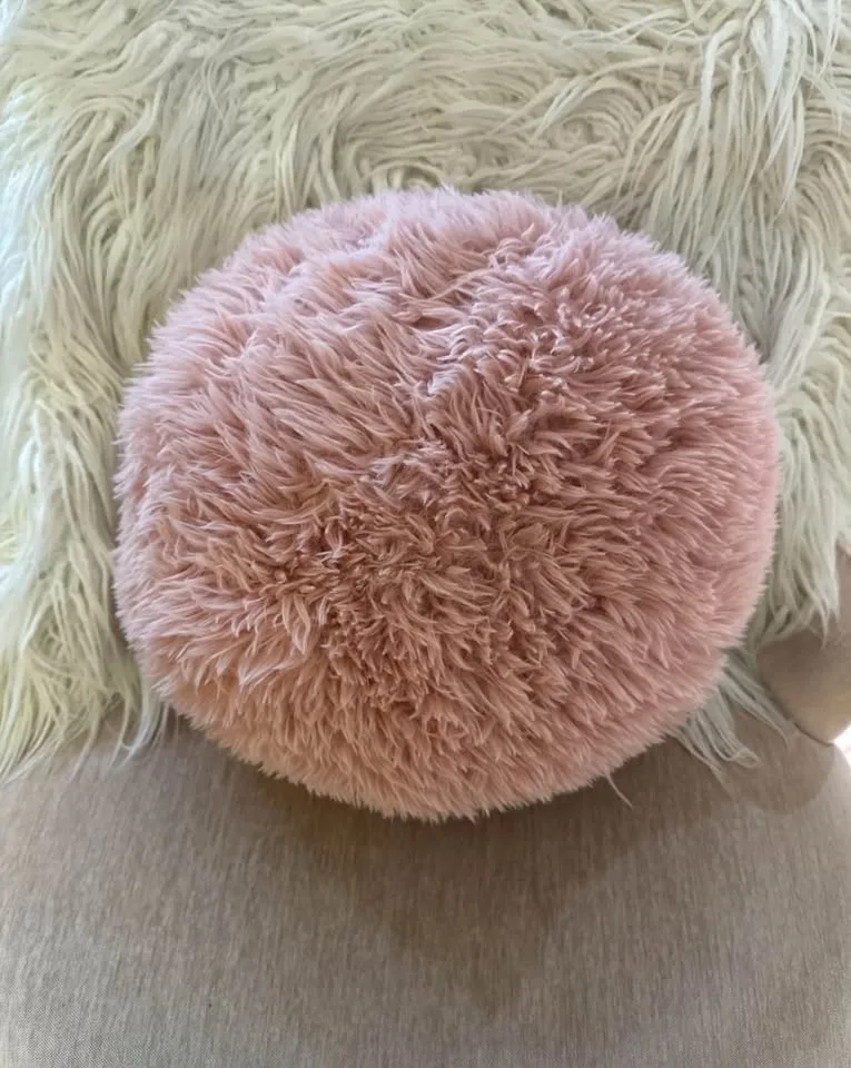 Decorative Pillow Bundle – 4 Unique Accent Pillows image indicator(6)