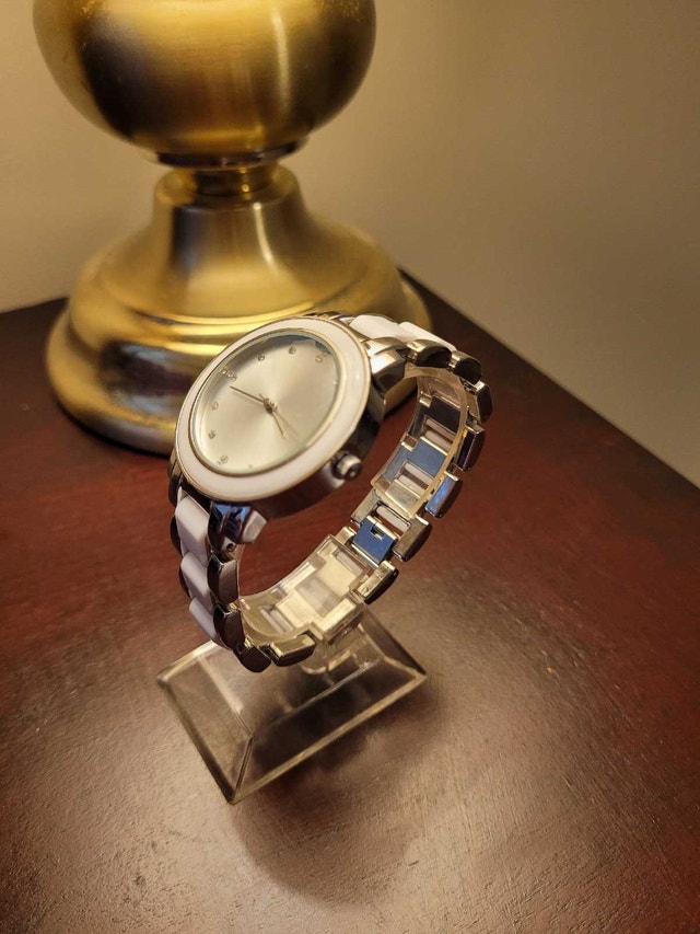 New Women's White Diamond Fashion Watch - photo 3