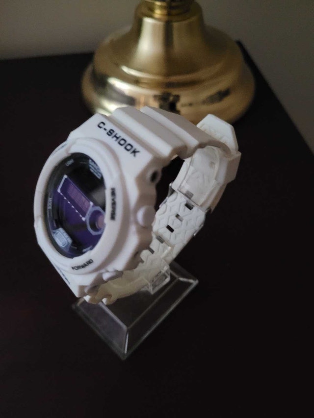 New White Digital C shook Fashion watch - photo 4