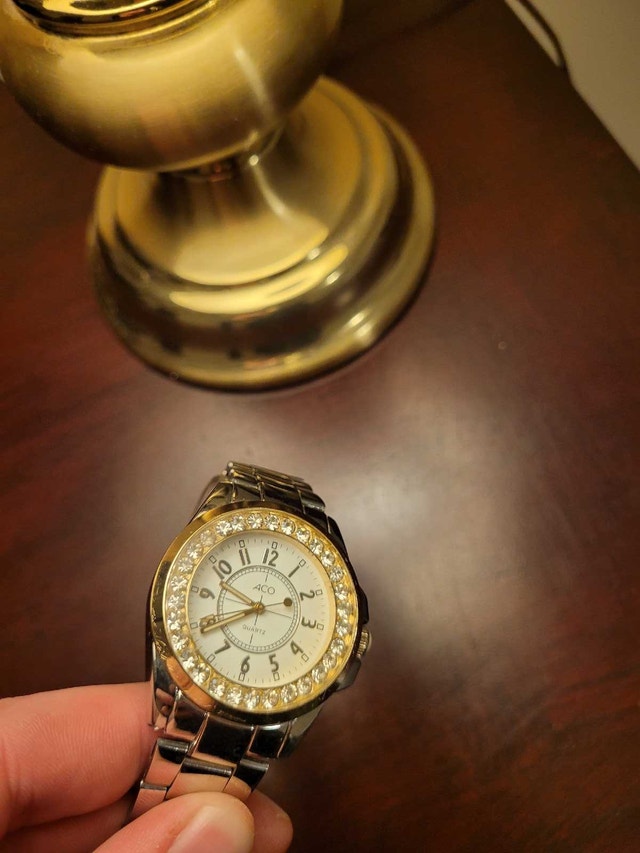 Aco Quartz Women's Watch - photo 2