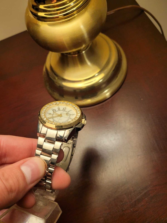 Aco Quartz Women's Watch - photo 3