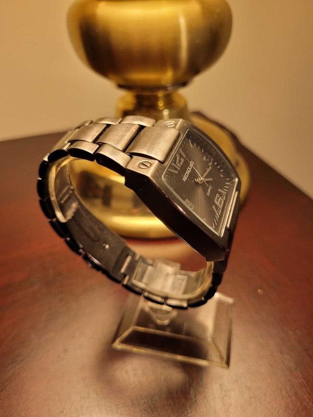 Rare Grey RedSquad Rectangular Quartz Men's Watch - photo 3