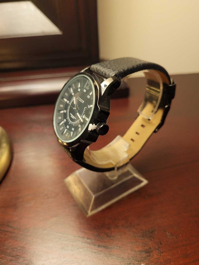 New Black Men’s Curren Fashion Watch - photo 2