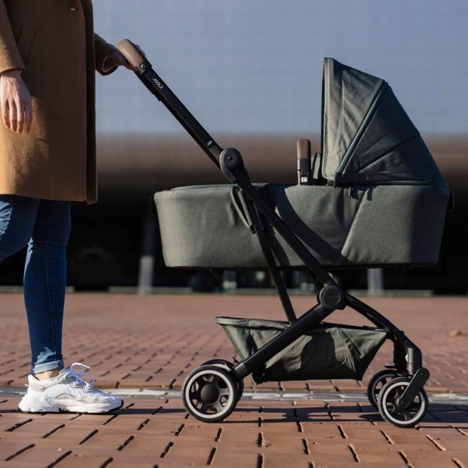 Joolz Aer/Aer+ Bassinet - Like New - photo 2