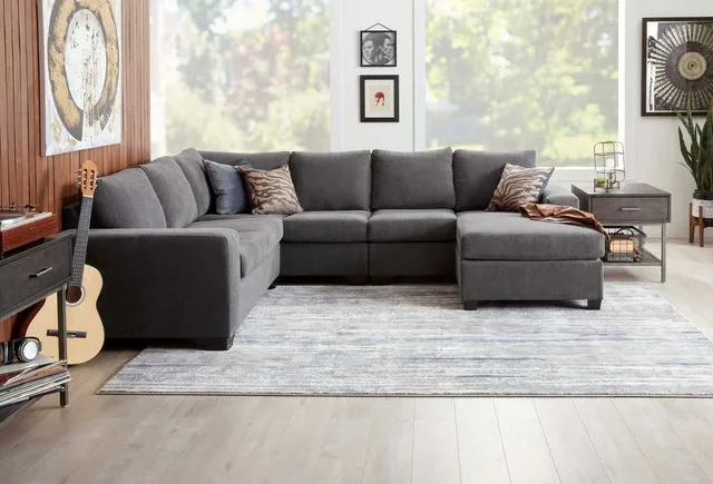 3pc Sectional with Chaise Lounge