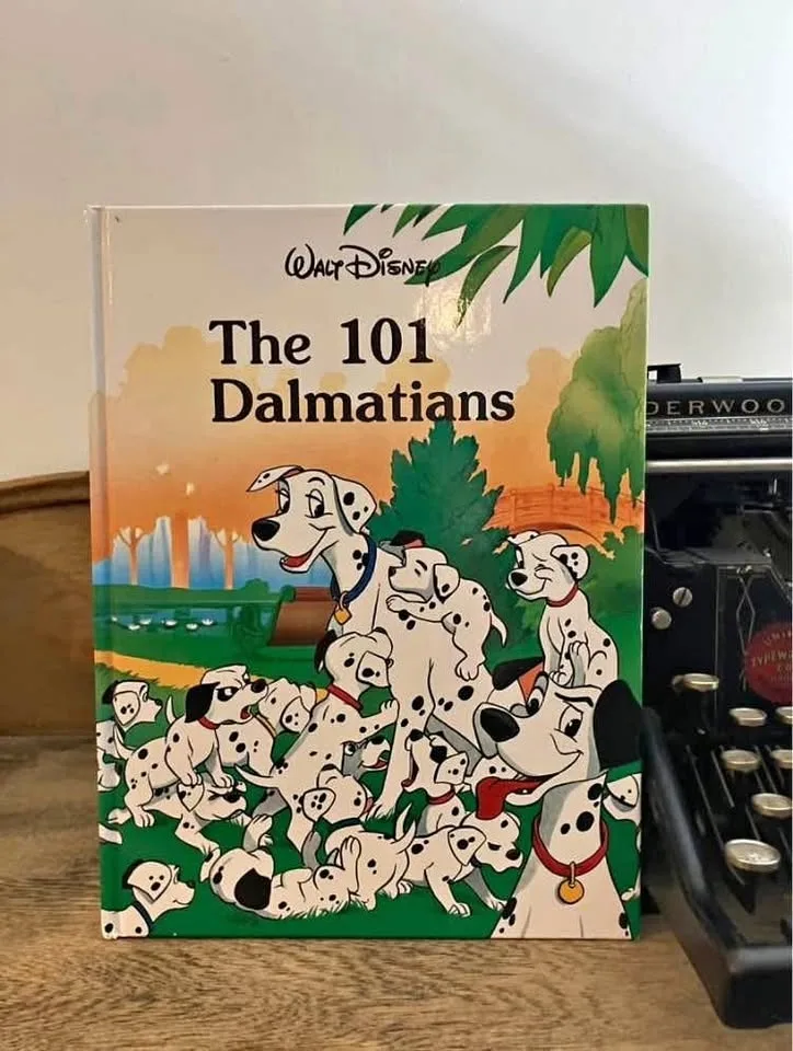 Vintage Disney's 101 Dalmatians Book - 1986
