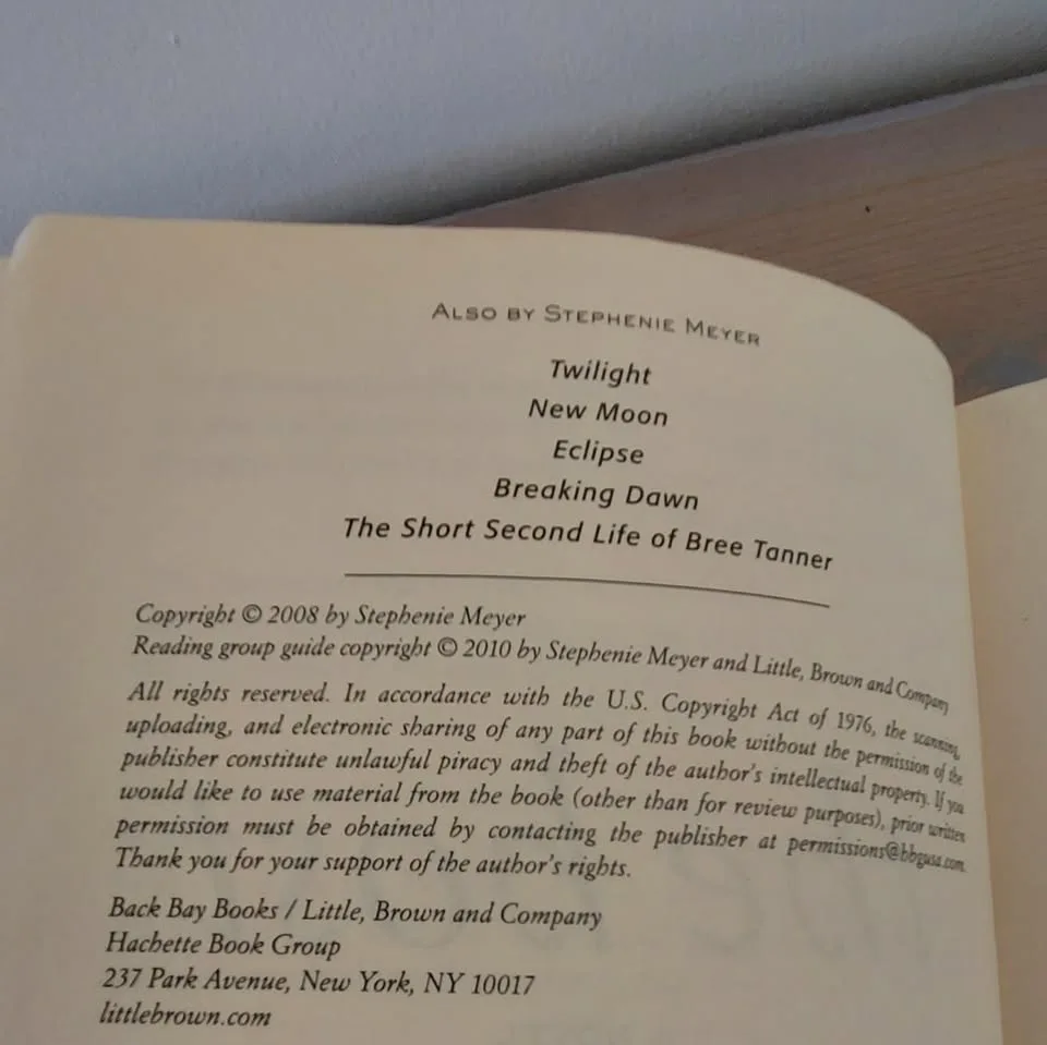 The Host novel by Stephenie Meyer image indicator(6)
