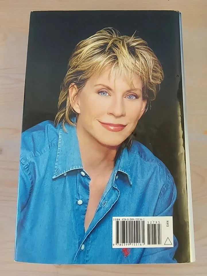Scarpetta Novel by Patricia Cornwell image indicator(2)