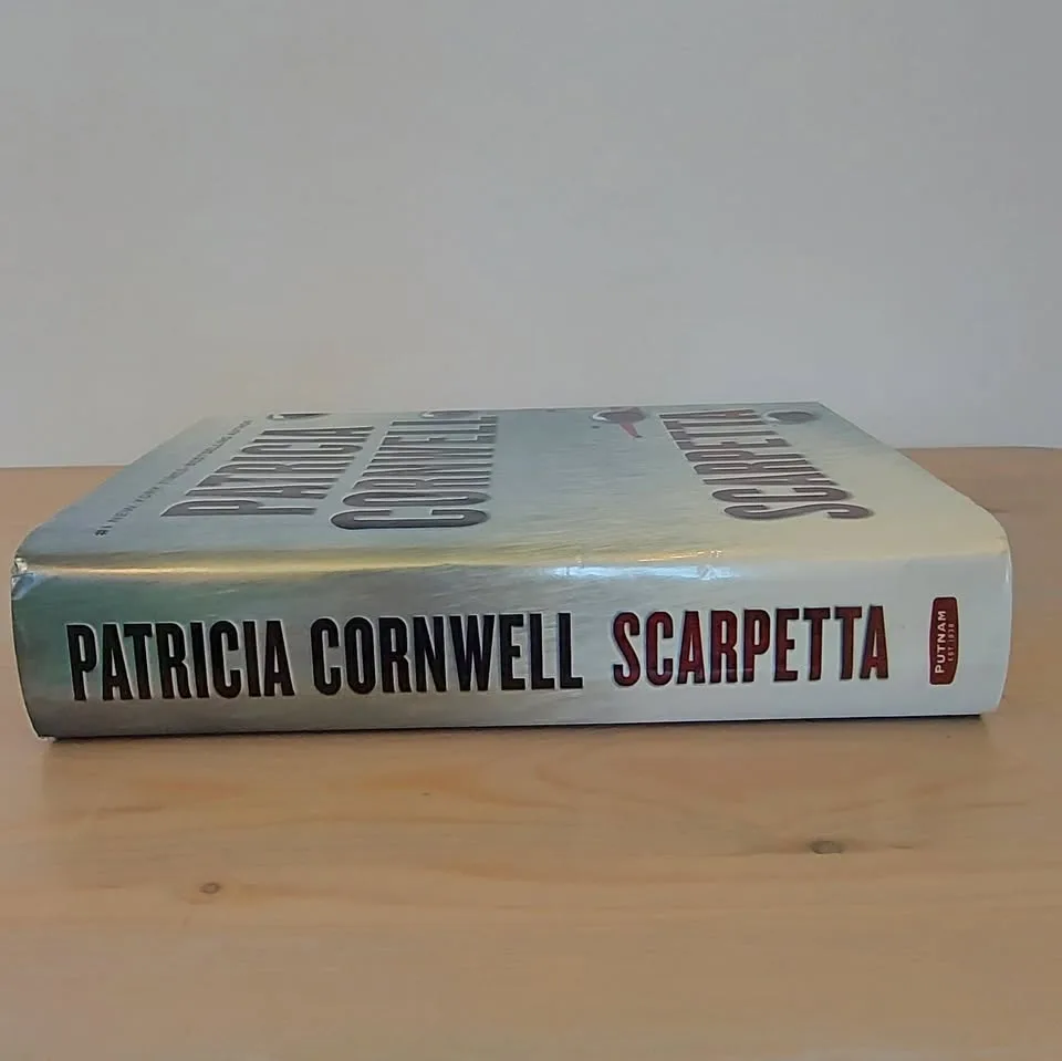 Scarpetta Novel by Patricia Cornwell image indicator(8)