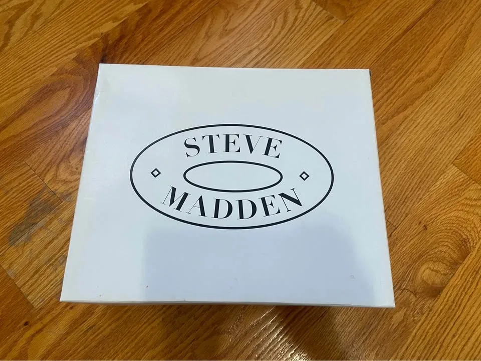 Steve Madden Leather Boots image indicator(5)